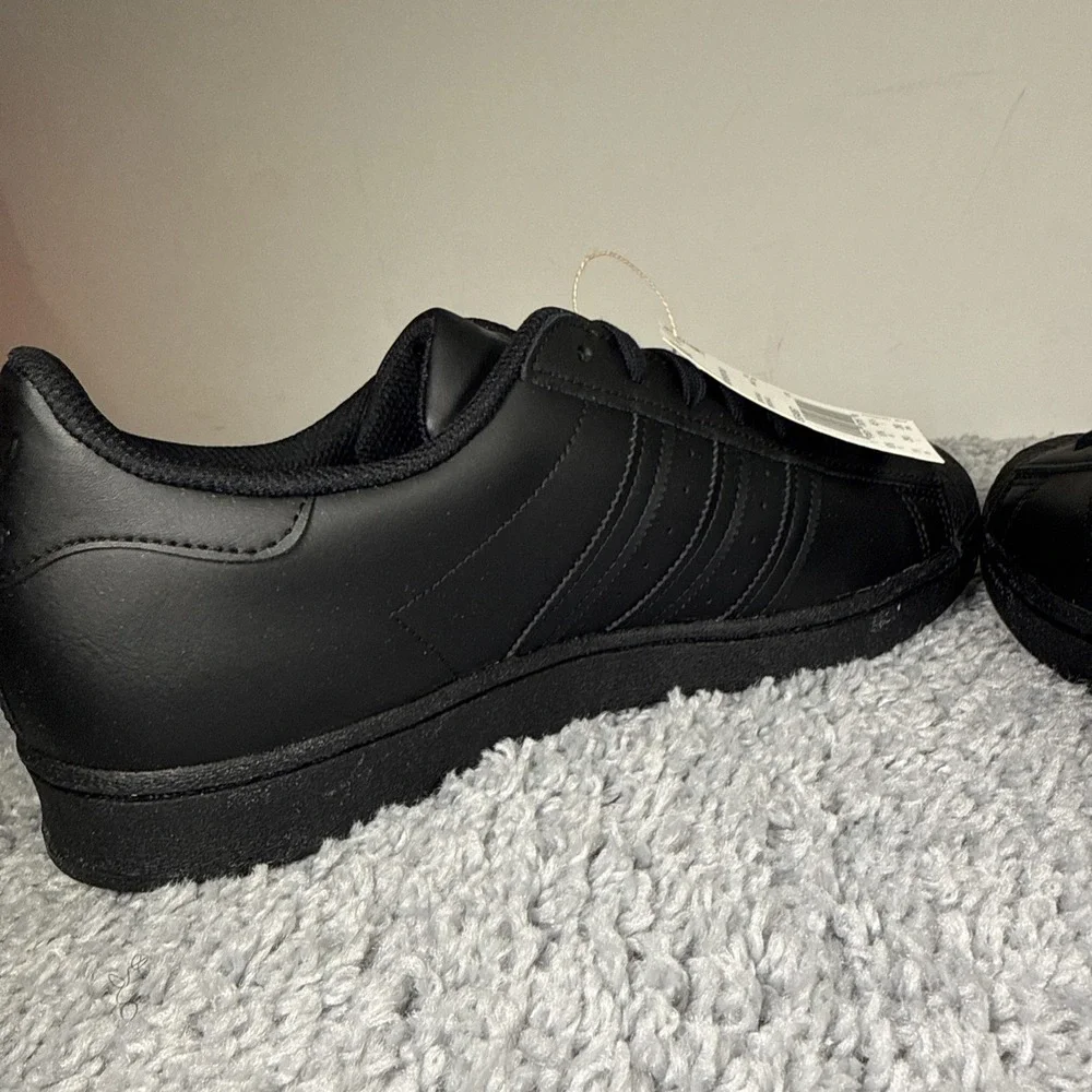 Adidas Superstar EG4957 Men's Size 11 Core Black Shell Toe Sneakers NEW